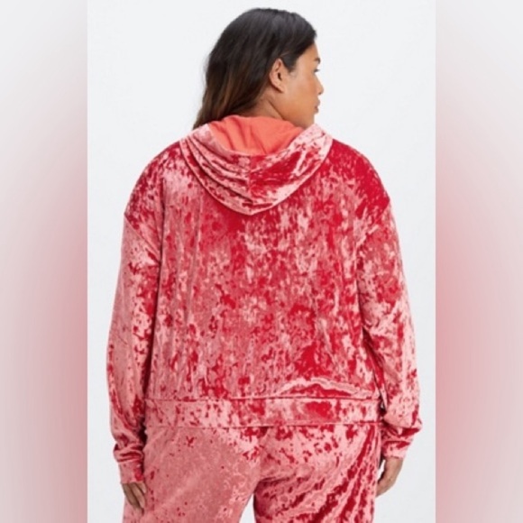 Fabletics Pink Velour Zip Up Hoodie - Picture 3 of 11